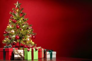 Artificial Christmas Trees: Are They Safer? 